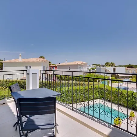 Casa Barakat With Pool And Bbq In Vale Do Lobo Apartment