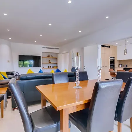 Casa Barakat With Pool And Bbq In Vale Do Lobo 公寓 *