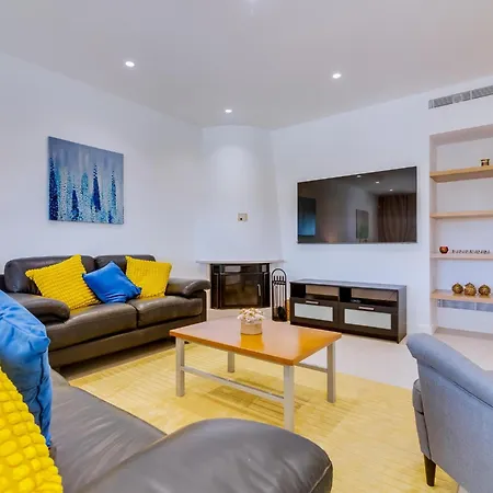 Casa Barakat With Pool And Bbq In Vale Do Lobo