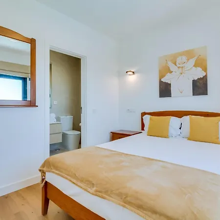 Casa Barakat With Pool And Bbq In Vale Do Lobo *